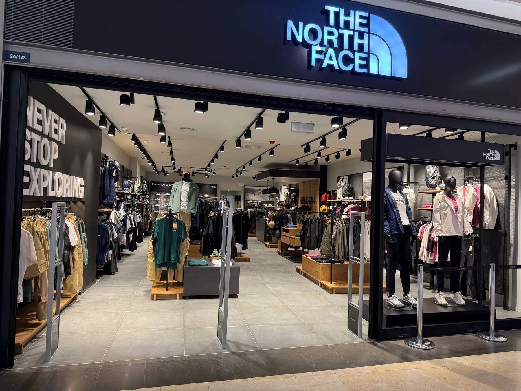 The North Face Ankara Gordion mağaza cephesi