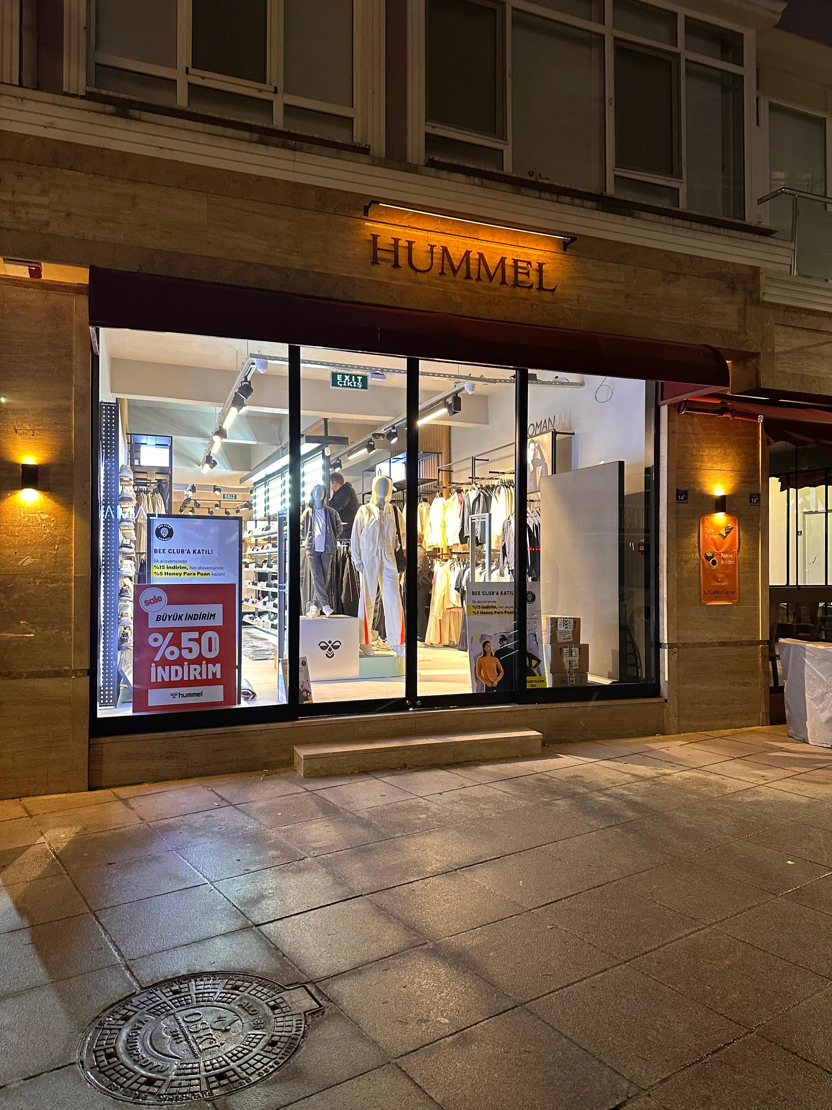 Hummel Kırıkkale Podium AVM mağazası