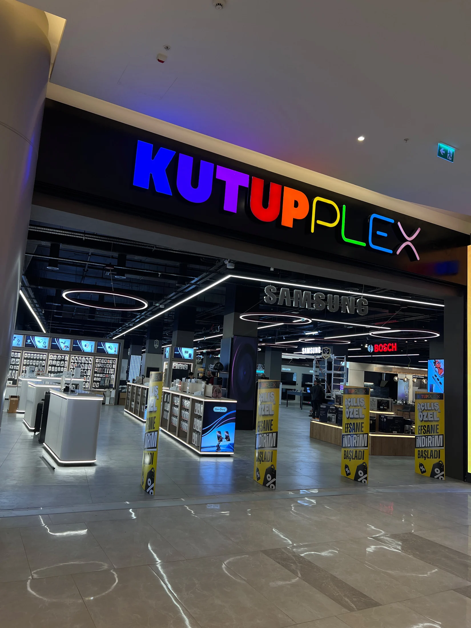 KUTUPPLEX Ankara Merkez AVM mağazası